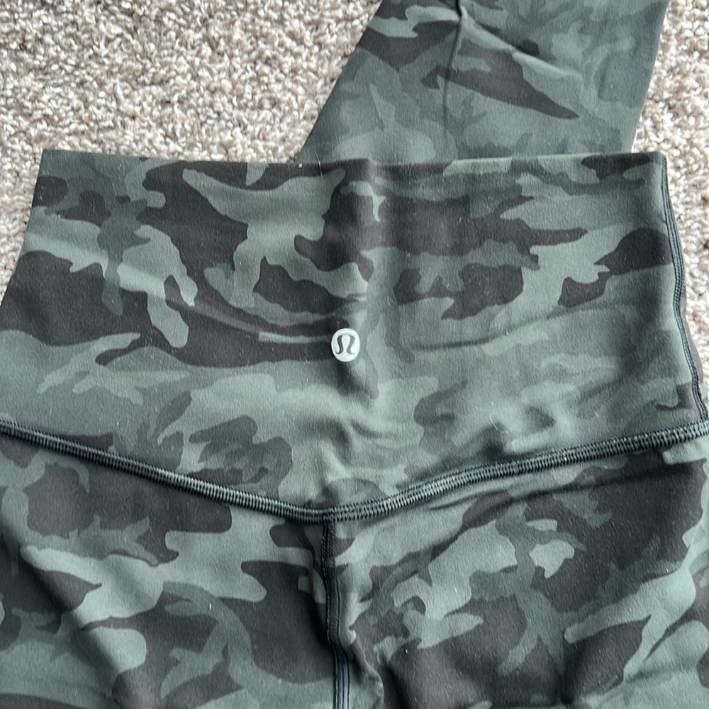 Lululemon align legging - Picture 2 of 4